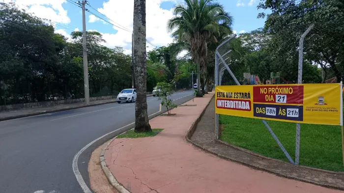 Corrida bloqueia vias no entorno do Recinto de Exposições neste sábado