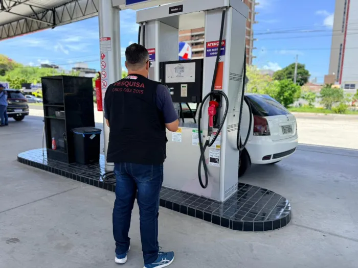 Preço da gasolina oscila entre R$ 6,07 e R$ 6,63 e Procon-JP continua com a fiscalização aos postos