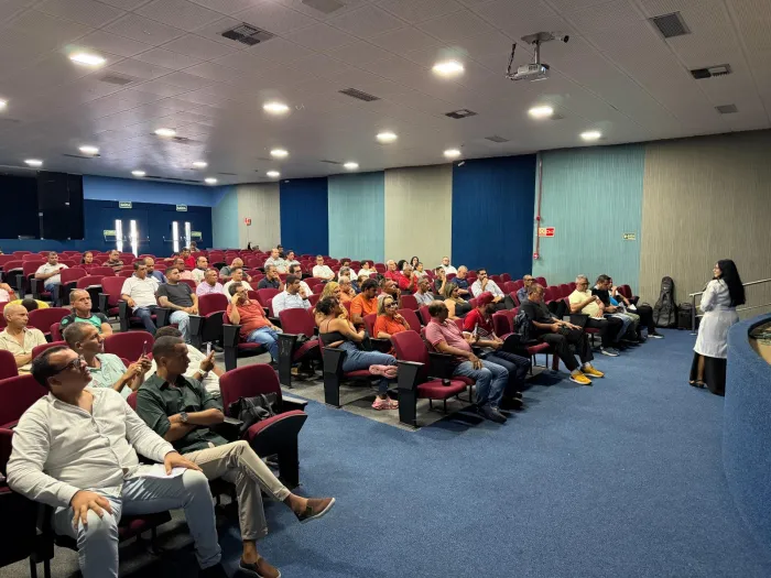 Curso de capacitação voltado para conselheiros terapêuticos foi ministrado nesta quarta-feira (18) - Vitória Ester Costa