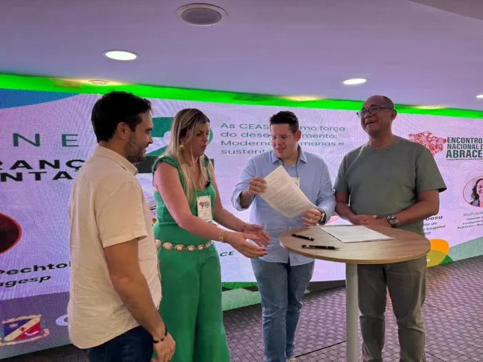 Davi Maia assinou um protocolo de intenções que garante ao Ceasa Alagoas o acesso ao sistema de monitoramento desenvolvido pelo Ceasa do Ceará - Ascom Ideral