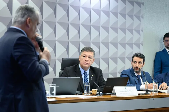 CPMI aponta indícios de fraude após suspensão de acordo do C6 com INSS