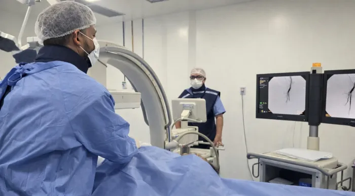 Avanços no serviço de Cirurgia Vascular do Huse reduzem tempo de espera nos procedimentos e risco de amputação em pacientes