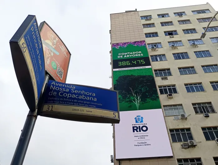 Copacabana recebe Contador de Árvores que exibe, com atualização diária, mudas plantadas no Rio