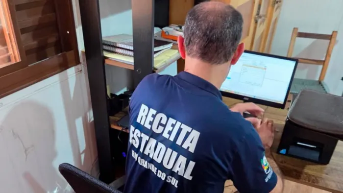 Atuação do fisco conta com oito auditores-fiscais, quatro analistas tributários e apoio da Brigada Militar -Foto: Ascom Receita Estadual
