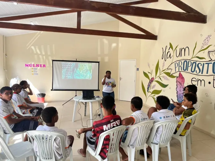 Núcleo de Cidadania de Adolescentes promove roda de conversa sobre racismo ambiental