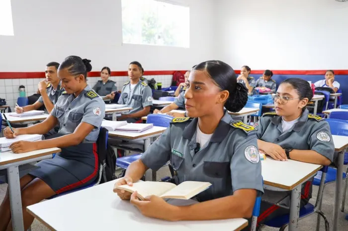 - Géssica Nabate, aluna do CMT 38 conquista 1º lugar em concurso nacional de redação (Foto: divulgação)