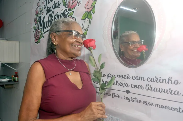 Emlur realiza manhã com serviços e homenagens para servidoras em alusão ao 8 de Março