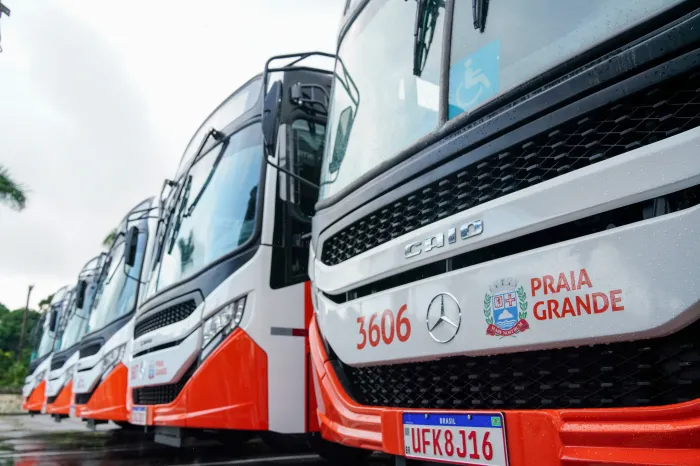 PG moderniza frota municipal com a entrega de 11 novos ônibus