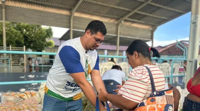 Governo de Sergipe distribui 9 toneladas de alimentos do PAA em Aracaju