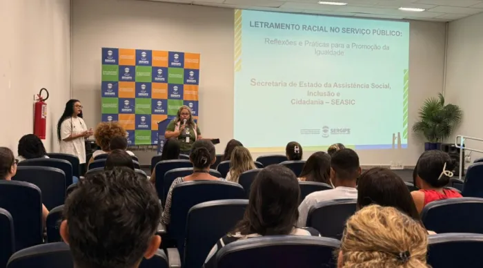 Seasic promove capacitação com servidores sobre letramento e discriminação racial // Fotos : Ascom/ Seasic