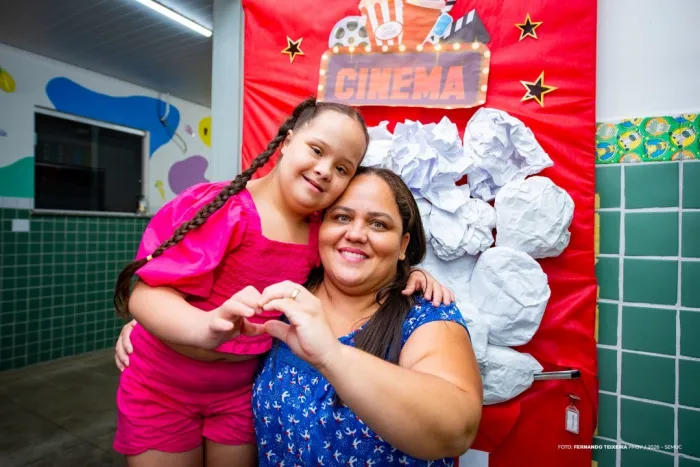 Dia Mundial da Síndrome de Down - Prefeitura promove cinema inclusivo para crianças do Centro Municipal Integrado de Educação Especial