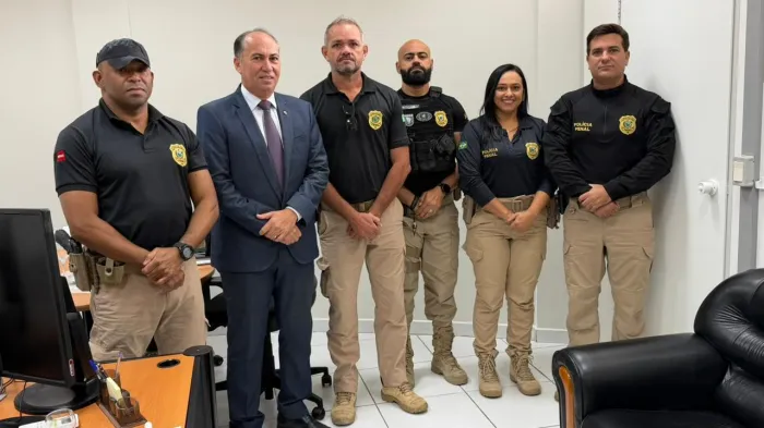 Diretores de penitenciárias do Sertão se reúnem com juiz da 3ª Regional de Execução Penal da Paraíba para unificar procedimentos