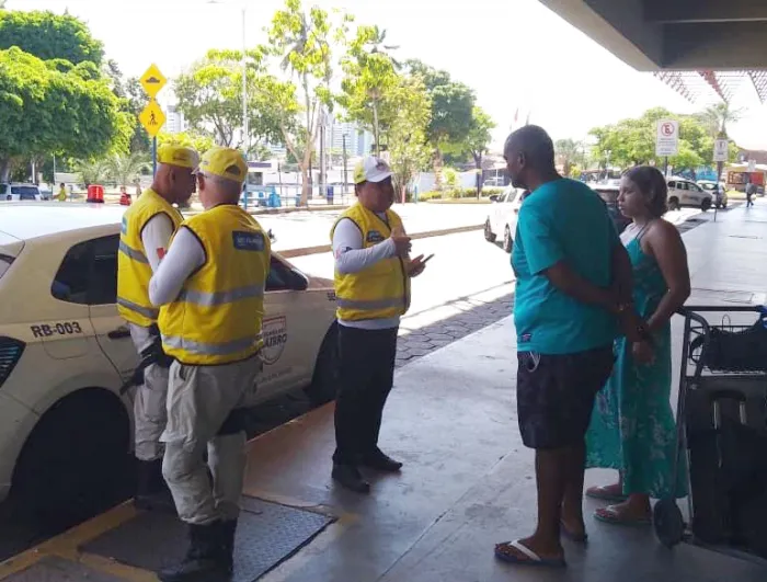 Ronda no Bairro acolhe casal vítima de falso anúncio de emprego em Maceió
