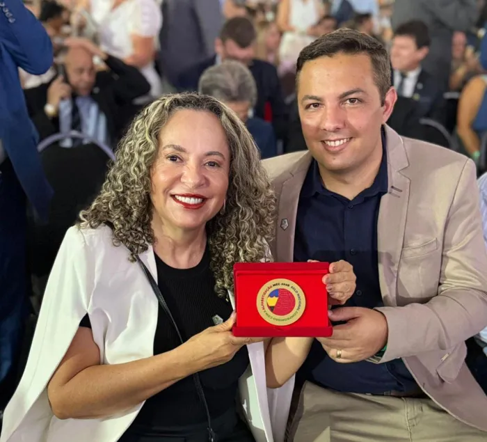 Gurupi recebe Selo Ouro de Compromisso com a Alfabetização em cerimônia do MEC em Brasília