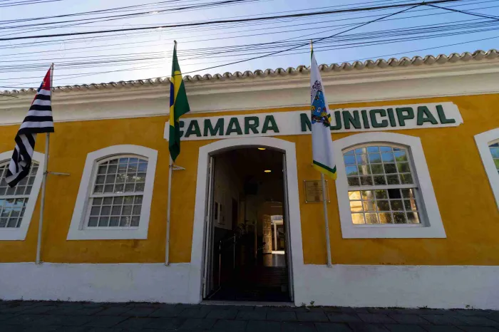 Câmara realiza sessão nesta terça (24) com pauta voltada à mobilidade, inclusão e segurança