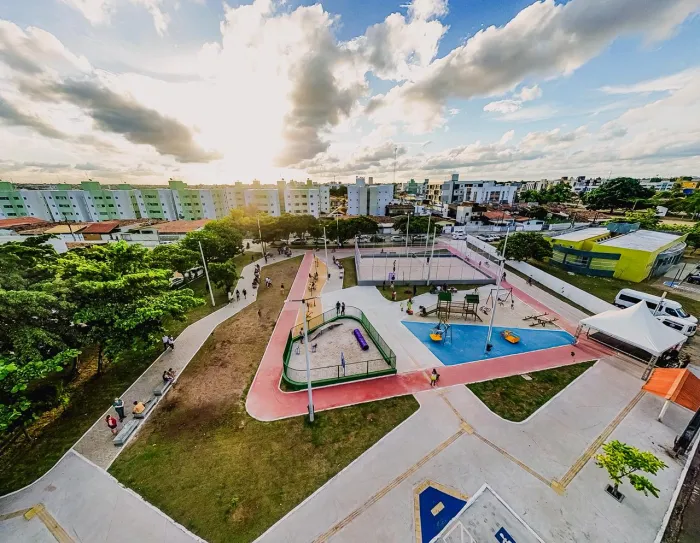 Cícero Lucena entrega a 26ª praça em sua gestão e amplia espaços de lazer e convivência em João Pessoa