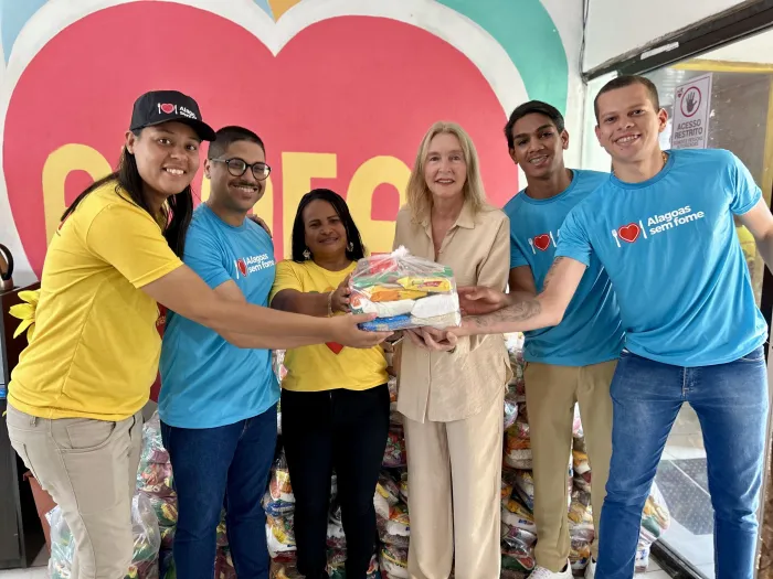 Programa Alagoas Sem Fome realiza 99ª doação de alimentos no Benedito Bentes