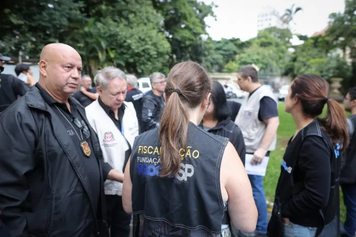 Operação do Procon-SP fiscaliza mais de 300 estacionamentos no estado