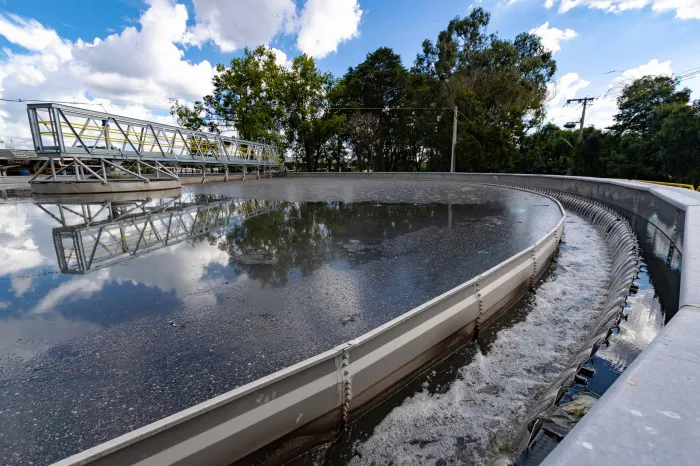 Com aportes da Sanepar, Curitiba é a única capital com 100% de esgoto tratado no Brasil