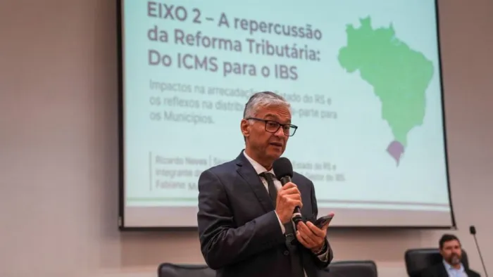 Neves reforçou que, além da colaboração já existente no Estado, a reforma impõe o trabalho conjunto como regra -Foto: Andre Bresolin/Divulgação Famurs