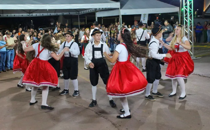  Grupo de dança PomerBrac se apresentou no evento (Foto: Luís Castilhos I Secom ALE/RO)