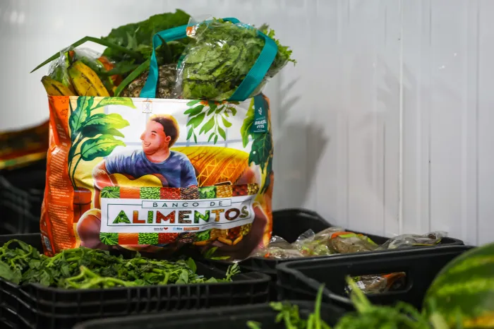 Prefeitura inaugura no Cadeg, em Benfica, o terceiro Banco de Alimentos do Rio
