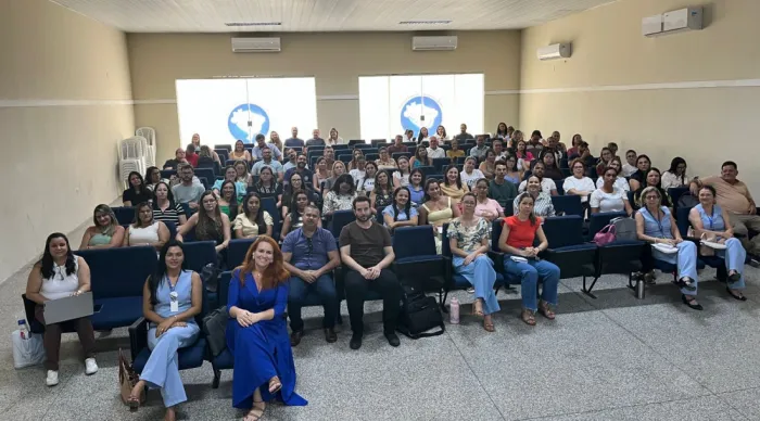 Formação continuada abrange Projeto de Vida, Educação Empreendedora e Financeira e Clubes de Letramento da Escola das Adolescências // Fotos: Ascom Seed