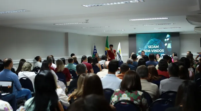 Seed e Undime/SE dialogam sobre regime de colaboração na abertura do 5º Fórum Extraordinário dos Dirigentes Municipais de Educação