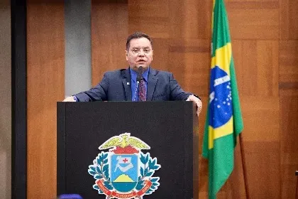 Botelho propõe criação de política estadual para implantação de praças sensoriais em MT