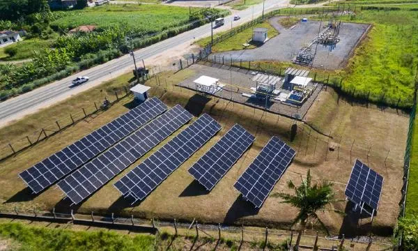 Usina solar da SCGÁS completa um ano de operação e gera 74,45% da energia consumida pela companhia