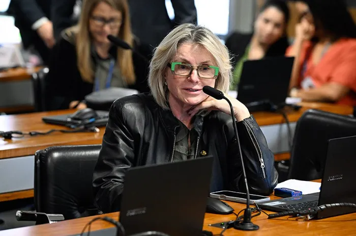 Autora do pedido de debate, Margareth Buzetti quer ouvir setor sobre denúncias de uso incorreto da tecnologia - Foto: Carlos Moura/Agência Senado