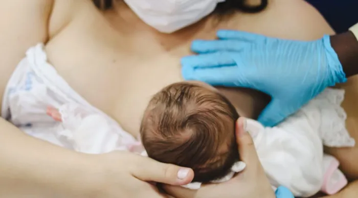 Maternidade Nossa Senhora de Lourdes orienta sobre quando procurar o serviço do Banco de Leite