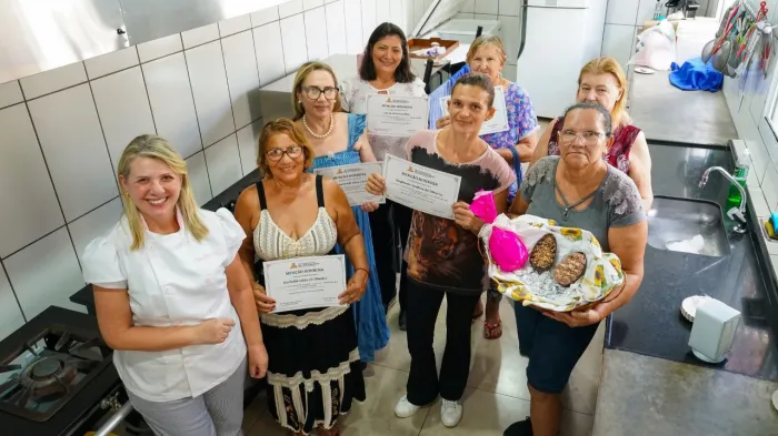 Oficinas de Páscoa capacitam 49 pessoas para geração de renda