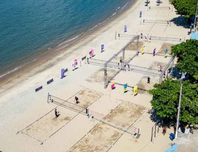 Circuito de Beach Tennis reúne 250 atletas e movimenta Praia do Arrastão