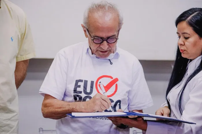 Cícero Lucena libera mais de R$ 1,2 milhão do ‘Eu Posso’ e assina decreto que torna João Pessoa a 3ª capital com mais atividades de baixo risco do País