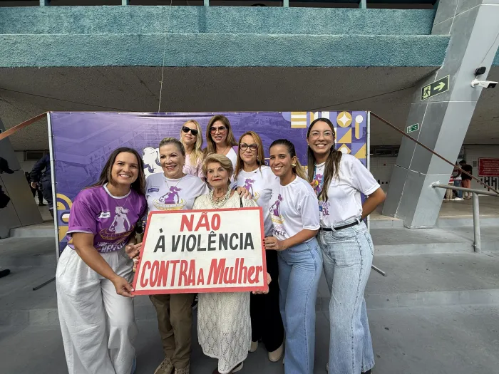 Rede de Atenção às Violências participa da Campanha Lugar de Mulher é no Rei Pelé