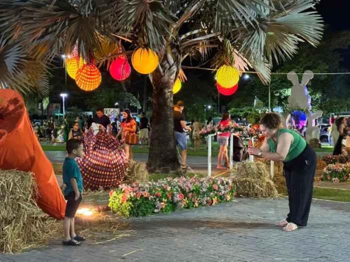 Páscoa na Praça movimenta Praça da Bíblia e reúne famílias em Sinop