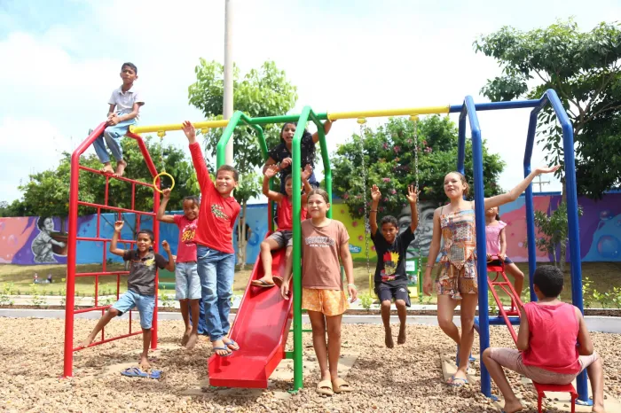 Obras: Vila Três Poderes ganha primeiro espaço de lazer com Praça Adão Pereira Franco Viana