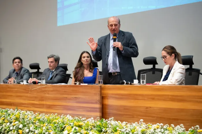 Especialistas e representantes de órgãos de controle fazem palestras sobre governança na CLDF 