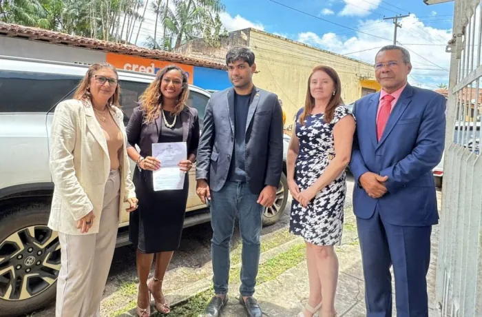 GODOFREDO VIANA – MPMA entrega veículo ao município