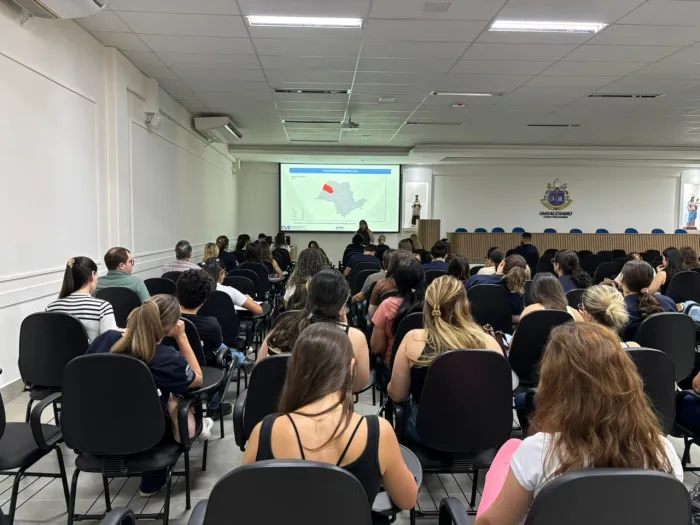 Saúde de Araçatuba promove capacitação sobre chikungunya para fortalecer assistência clínica ofertada a pacientes