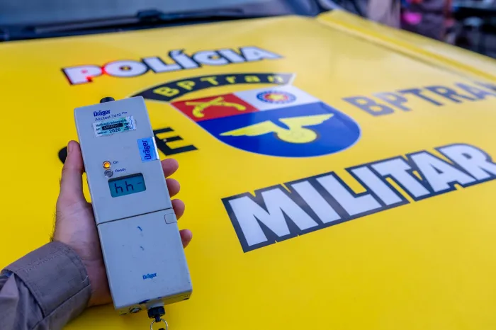 Bafômetro: crime de embriaguez ao volante ocorre quando o teste aponta medição igual ou superior a 0,34 mg/L (miligrama de álcool por litro expelido) - Weslley Ferreira/ Ascom/PM-AL