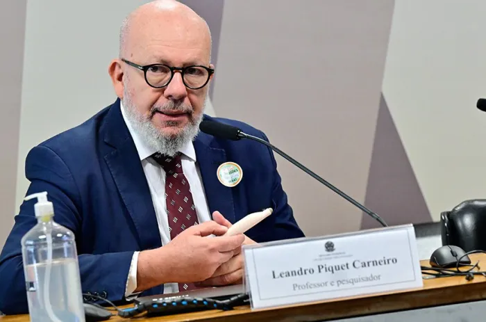 O crime organizado atua no mercado informal por meio de contrabando e comércio on-line, disse o pesquisador - Foto: Geraldo Magela/Agência Senado