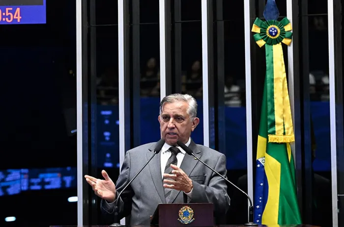 As homenagens foram solicitadas pelo senador Izalci Lucas - Foto: Carlos Moura/Agência Senado