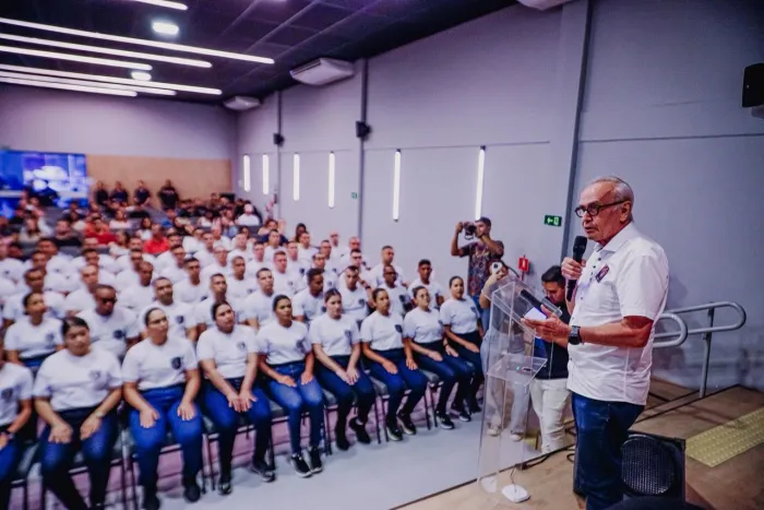 Cícero Lucena inicia formação de 52 novos guardas-civis metropolitanos