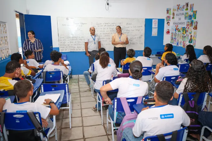 Escola Estadual Maria Lúcia de Freitas recebe visita técnica para cronograma de melhorias estruturais
