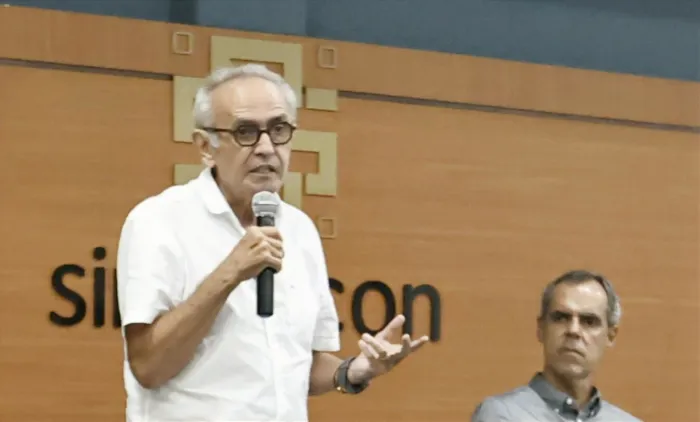 Cícero Lucena apresenta novo sistema digital para agilizar emissão de alvarás em João Pessoa