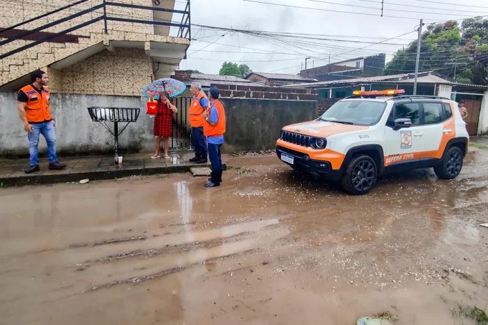 João Pessoa registra 140,2 mm de chuvas e Defesa Civil segue em estado de atenção