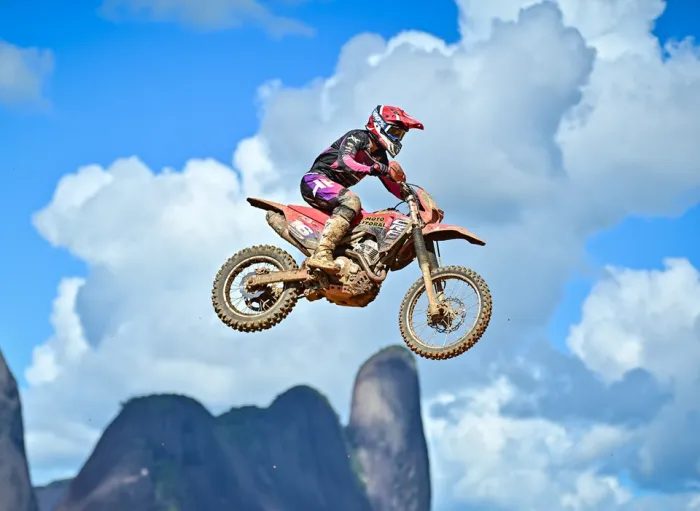 Flavio Volpi conquista o 2º lugar na abertura do Campeonato Capixaba de Enduro 2026