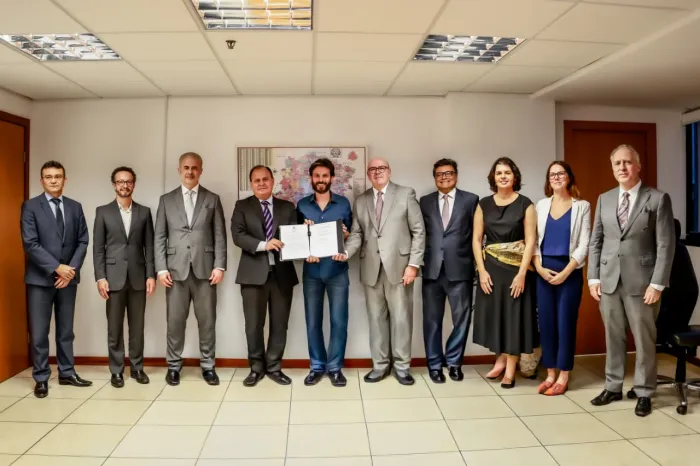 Governo de Minas firma parceria para Justiça Federal priorizar processos de pessoas com doenças raras